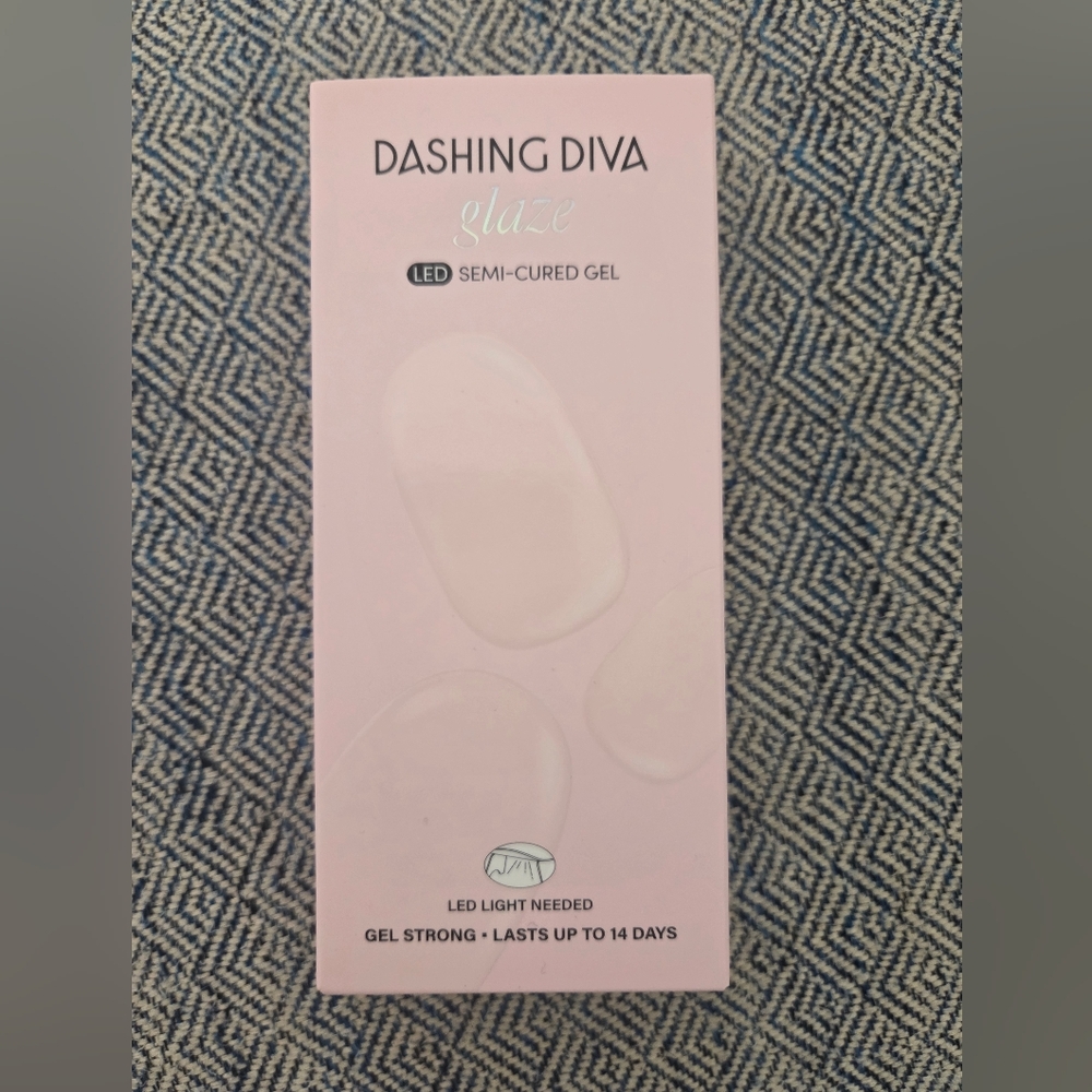 NEW- Glaze LED Semi-Cured Gel - Dahlia Red